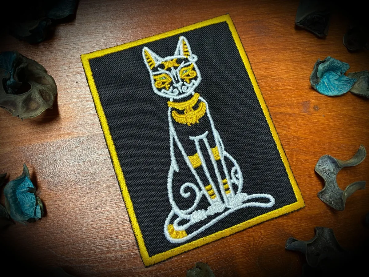 Toppa ricamata Bastet- pagano paganesimo ricamo strega rituale