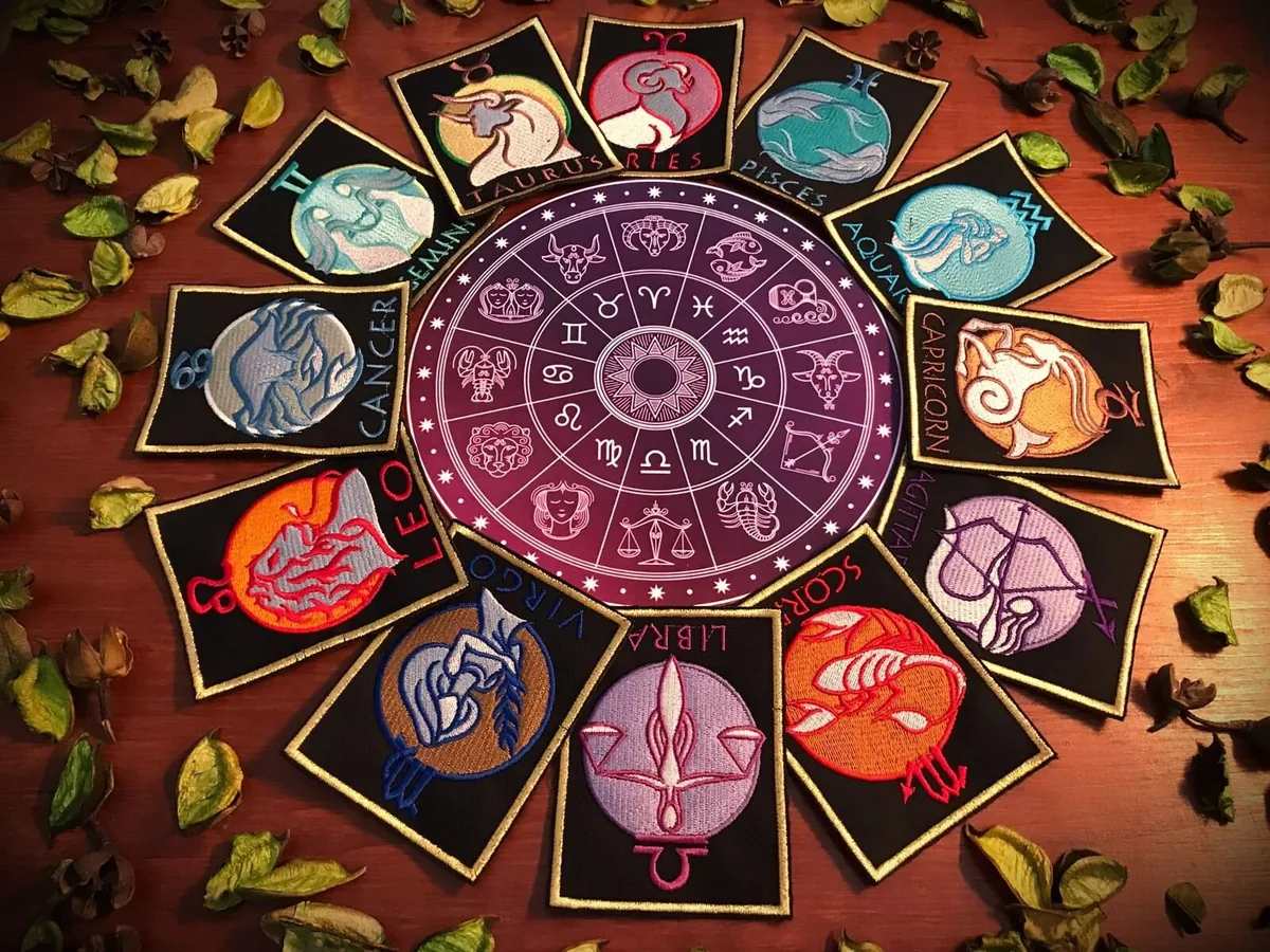 Toppe ricamate segni zodiaco- wicca wiccan paganesimo ricamo
