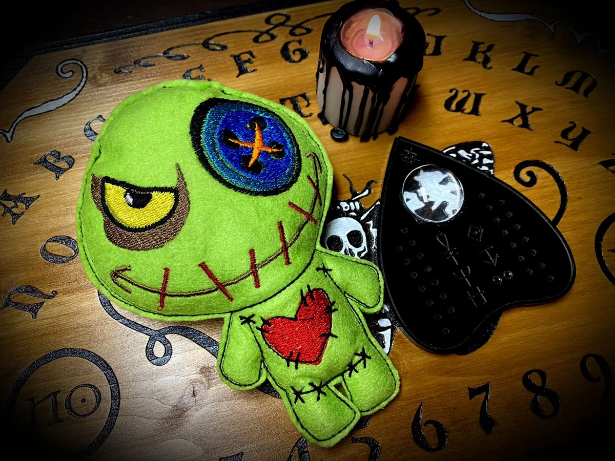Bambolina Voodoo della strega