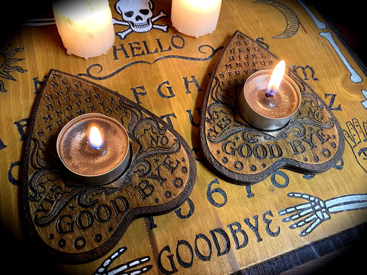 Coppia di planchette in legno porta tealight- esoterismo